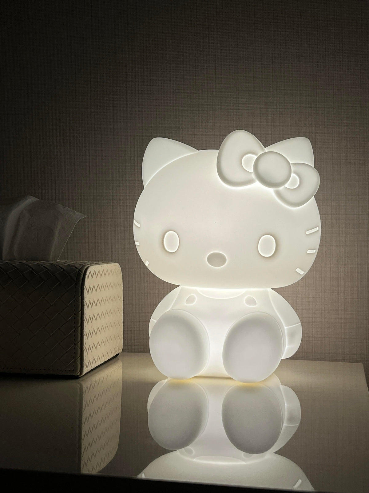 White Kitty Bedside Lamp